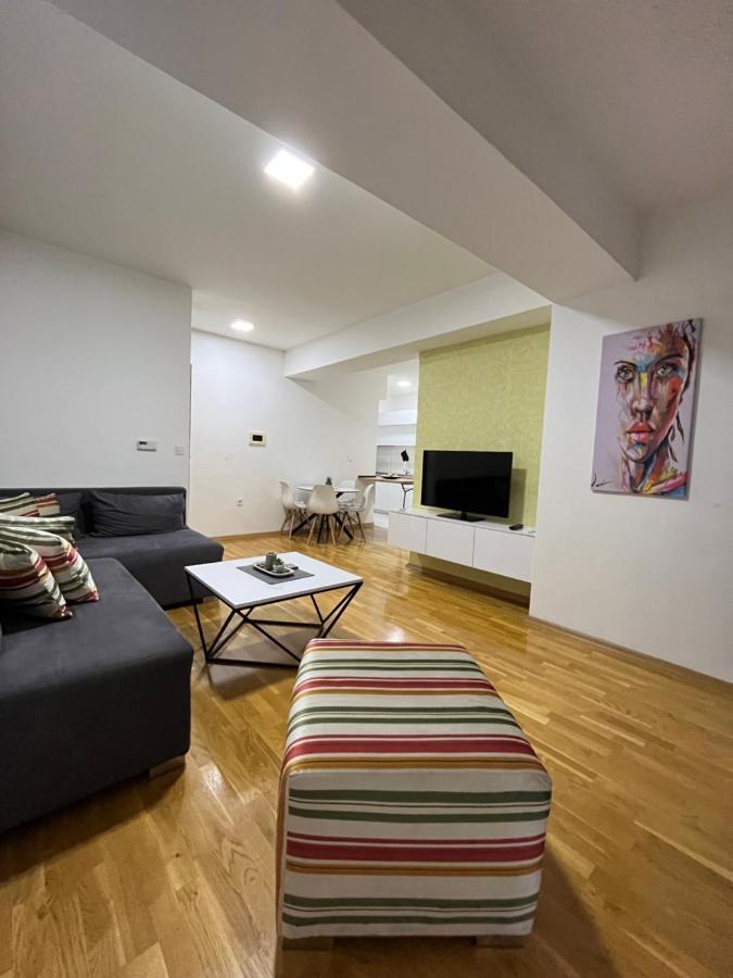 Skopje Centar Margarita Luxury Aprtment Apartamento Exterior foto