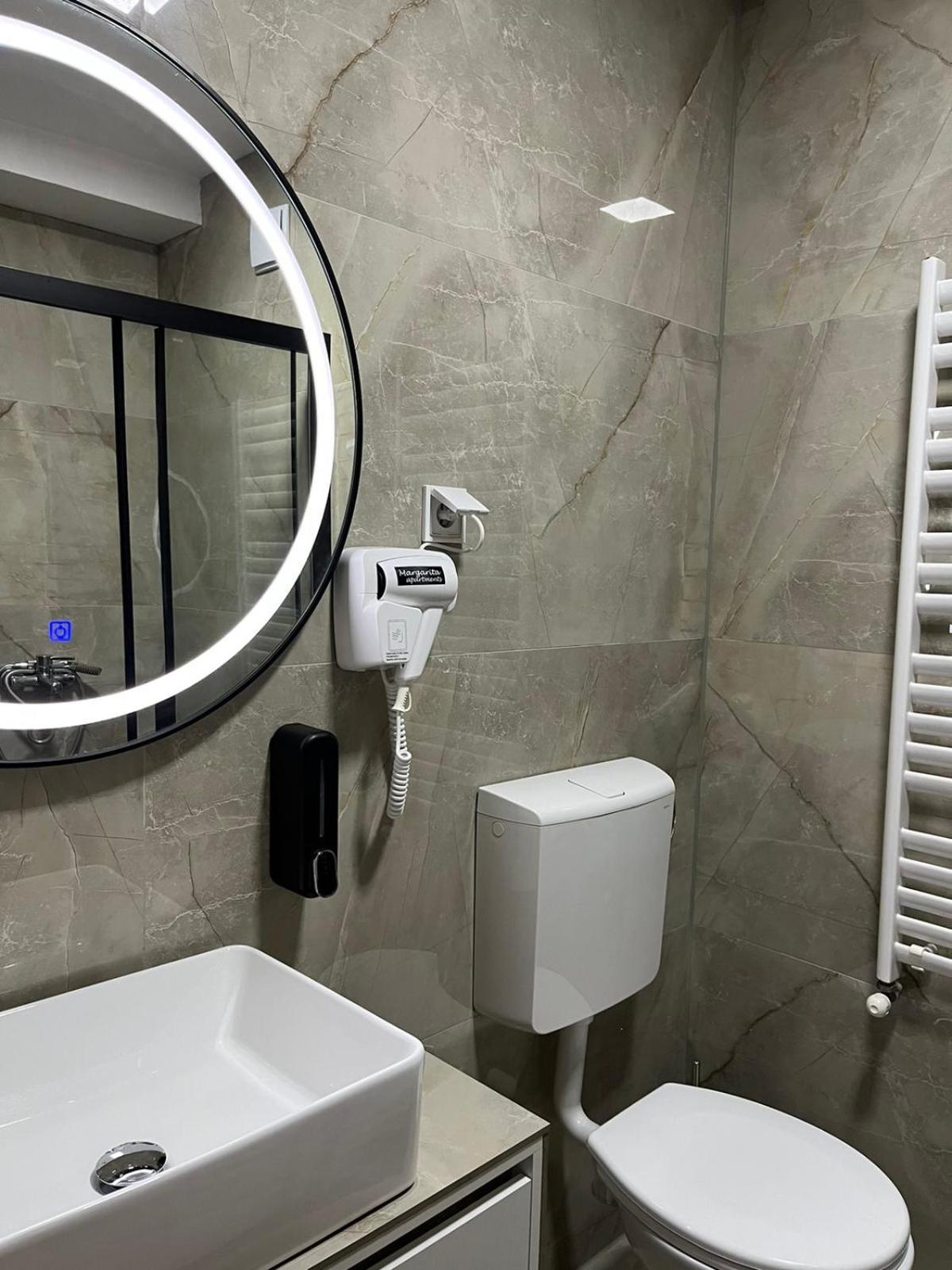 Skopje Centar Margarita Luxury Aprtment Apartamento Exterior foto