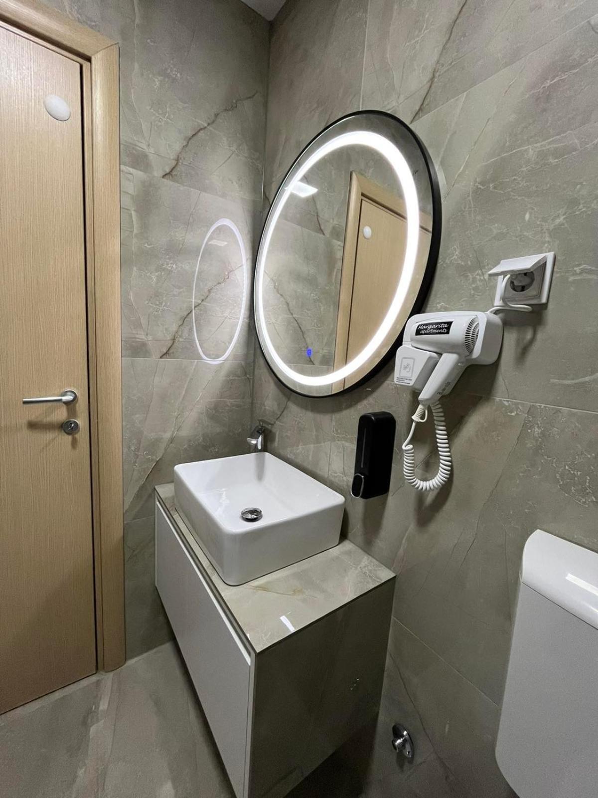 Skopje Centar Margarita Luxury Aprtment Apartamento Exterior foto