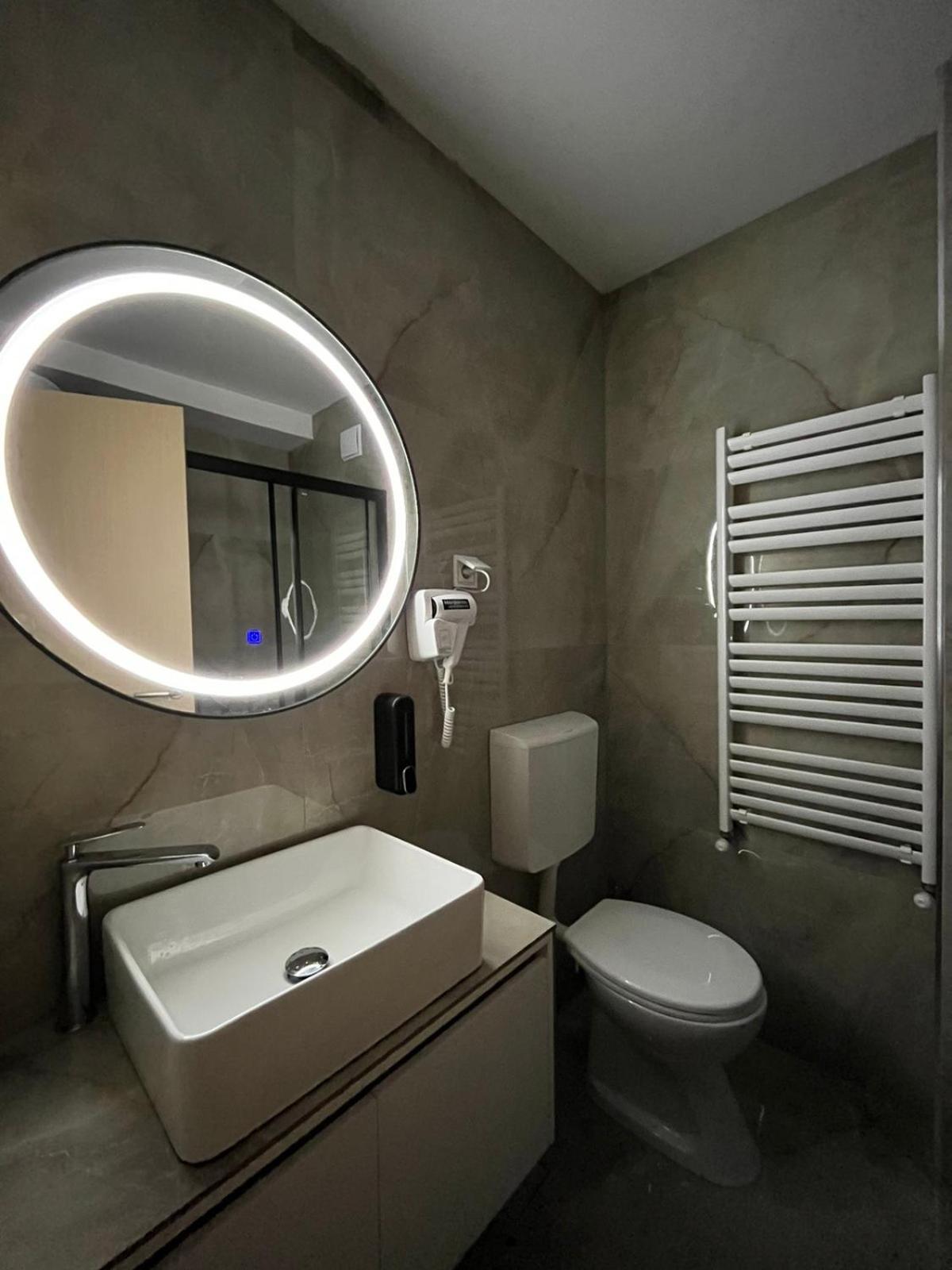 Skopje Centar Margarita Luxury Aprtment Apartamento Exterior foto
